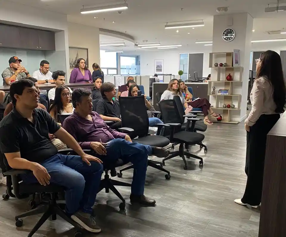 Nosotros 6 WhatsApp Image 2025-07-23 at 10.35.23 AM (1)