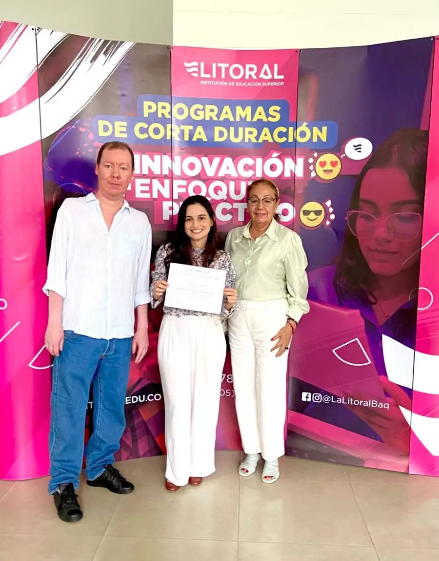 Nosotros 10 WhatsApp Image 2025-10-16 at 1.50.17 PM